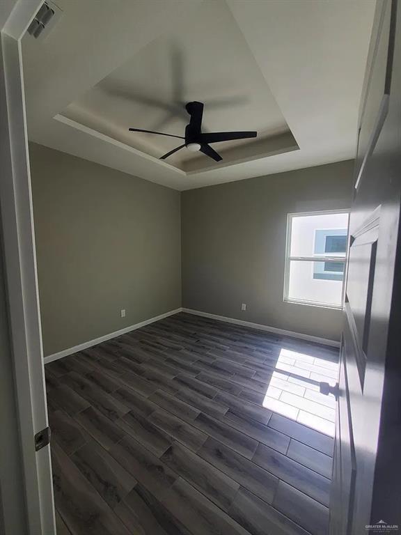 Foto del edificio - 1305 E Iris Ave