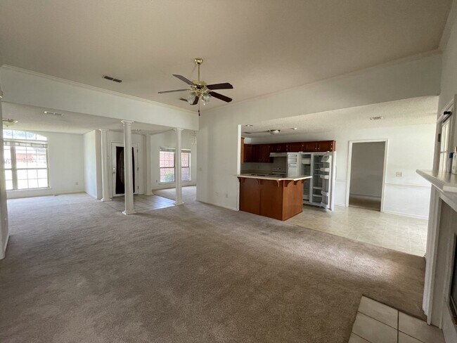 Foto del edificio - House for Rent