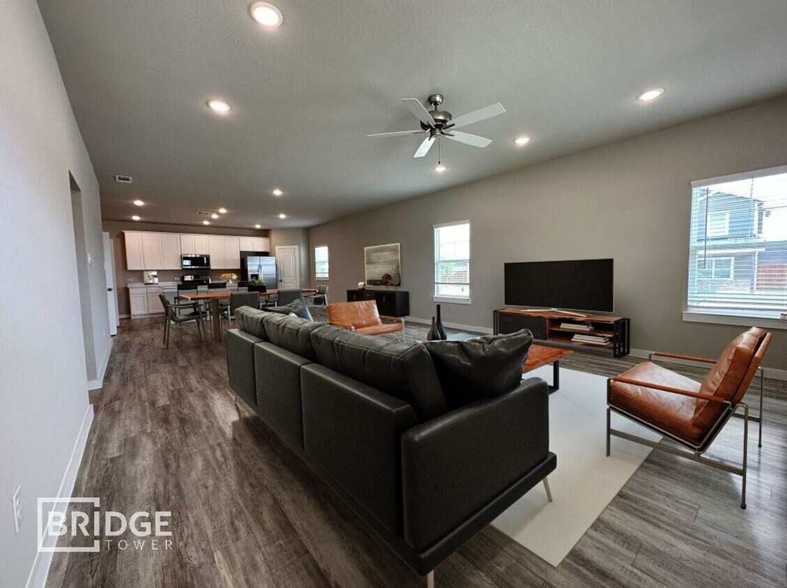 Building Photo - 4510 Oatman Dr