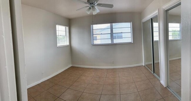Building Photo - 1520 W Blue Heron Blvd