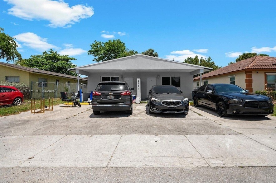 Primary Photo - 2731 NW 14th St