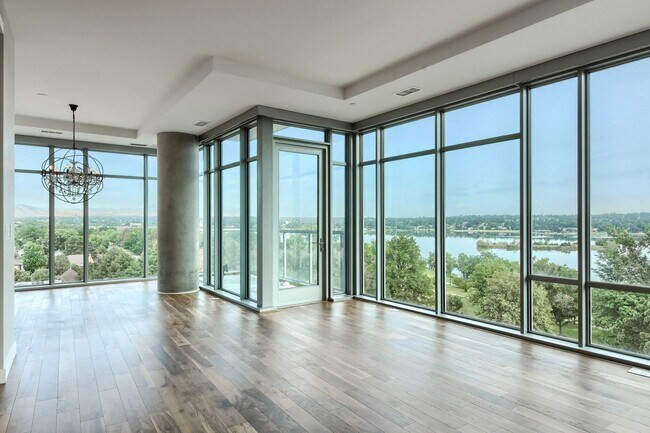 Foto del edificio - Two Bedroom Penthouse in Denver
