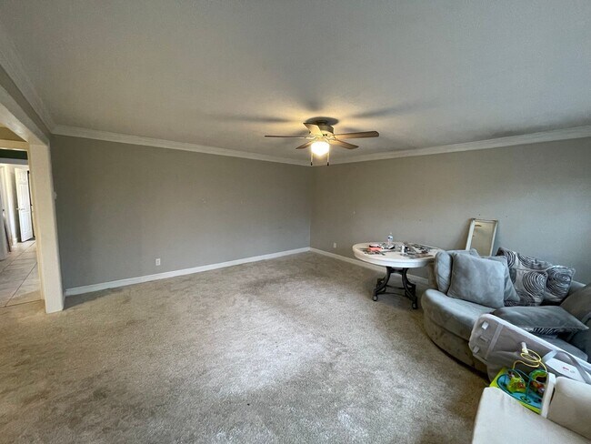 Building Photo - Spacious 5-Bedroom Home in Virginia Beach