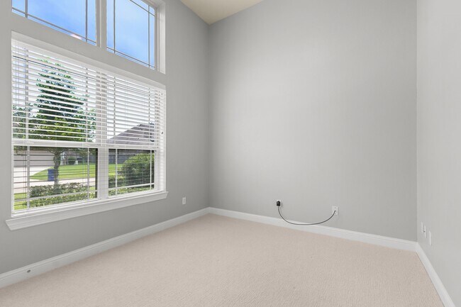 Building Photo - 12426 Cumberland Dr