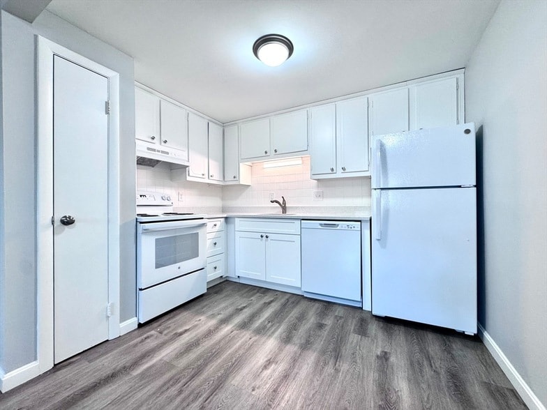 Photo - 2 Old Colony Lane Unit 5