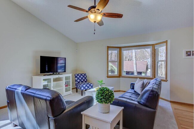 Building Photo - 6829 Yuma Dr