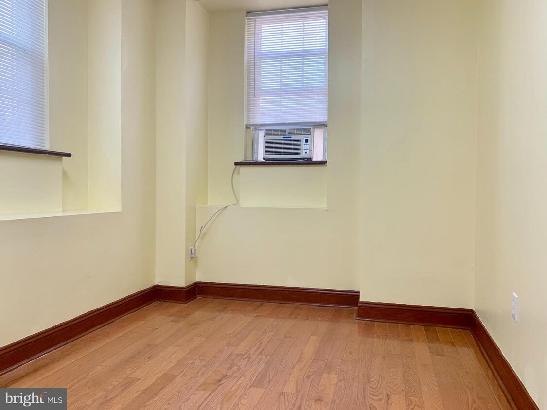 Primary Photo - 224 N 13th St