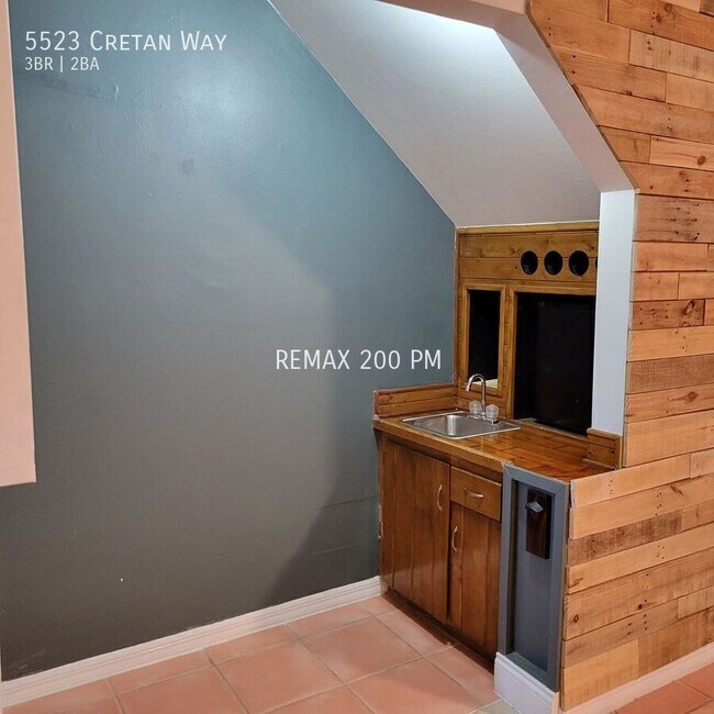 Foto del edificio - 5523 Cretan Way