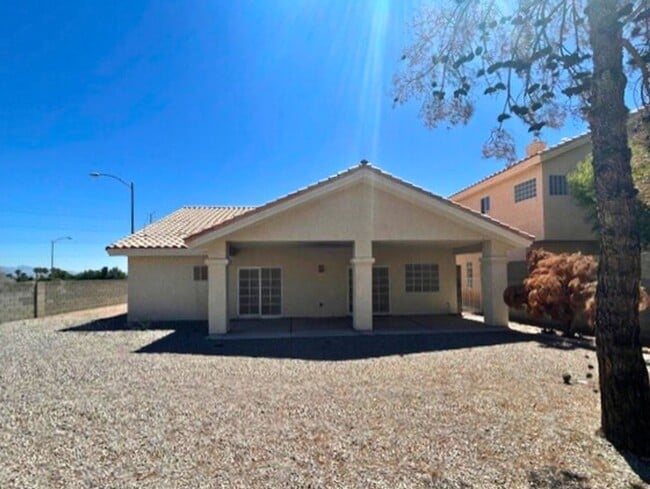 Foto del edificio - MOVE-IN READY 3BR/2BA SINGLE FAMILY HOME I...