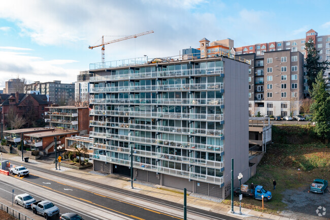 Foto del edificio - Sky Terrace Condos