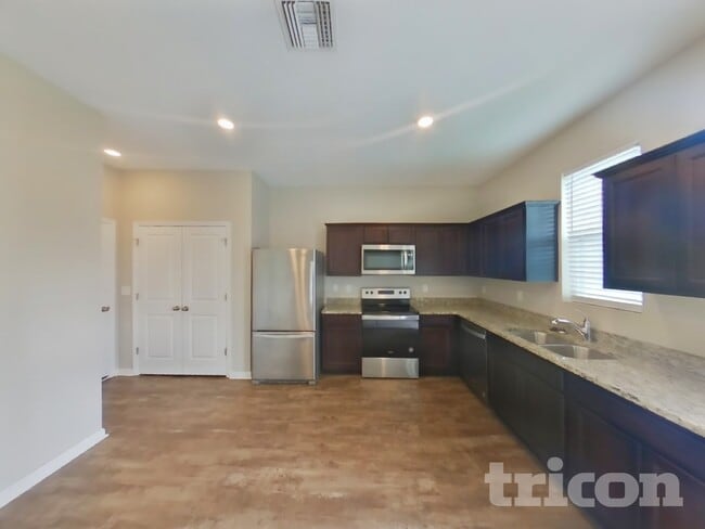 Building Photo - 34885 Daisy Meadow Loop