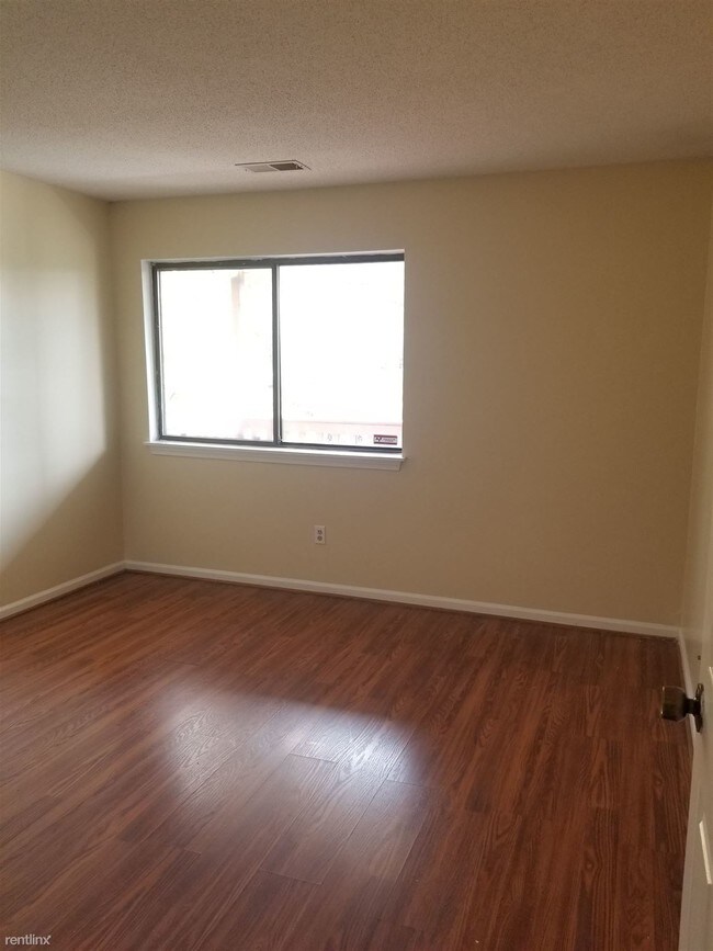 Building Photo - 2 br, 1.5 bath  - 463 Whalley Ave
