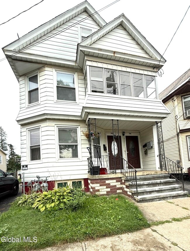 Building Photo - 1118 Pleasant St