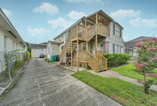 Building Photo - 216 Redan St