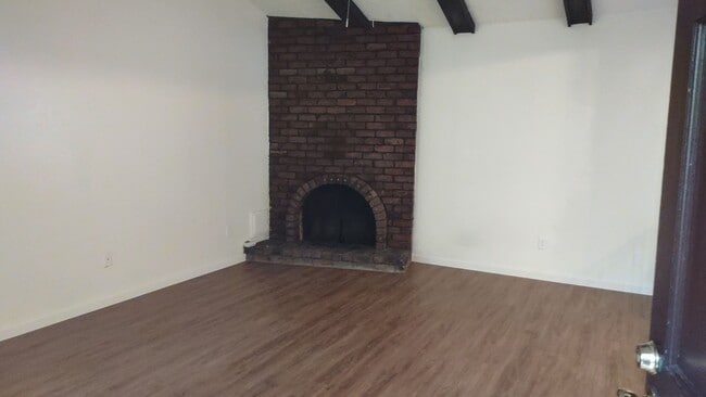 Building Photo - 965 Johnfer Way