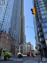 Building Photo - 771-771 Yonge St