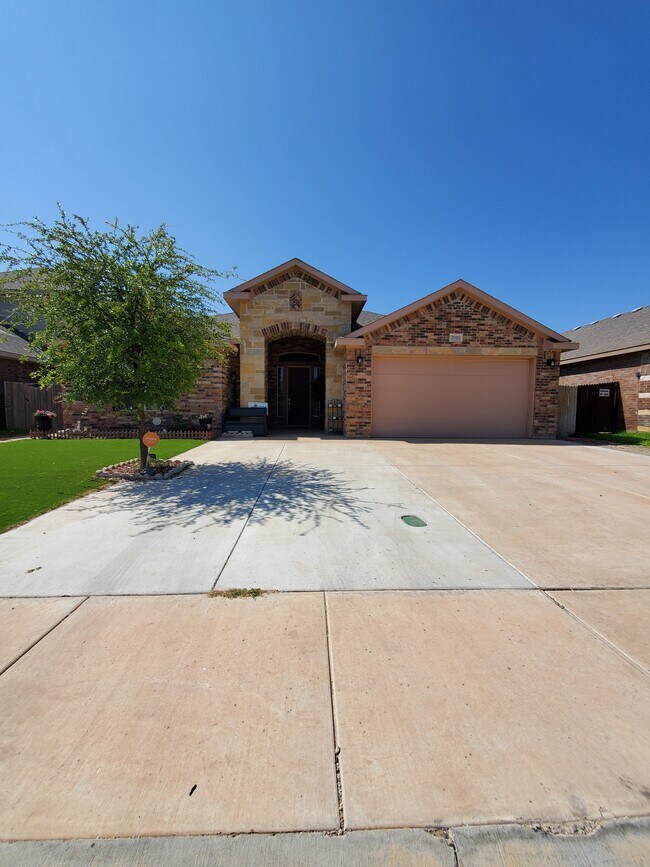 Building Photo - 7010 Harrall Ranch Rd