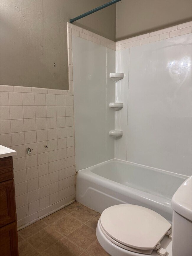 Foto del edificio - 318 E Purdon St