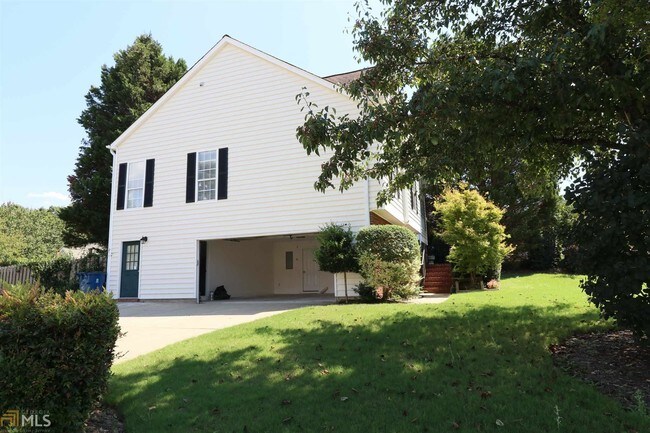 Foto del edificio - 3615 Berkeley Park Ct NW