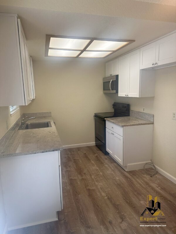 Building Photo - 6422 Denton Way