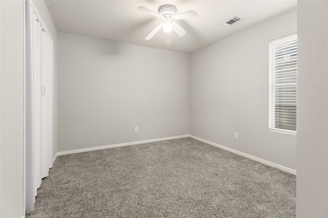 Foto del edificio - 18410 Alemarble Oak St