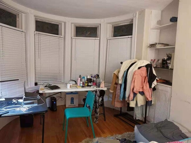 Building Photo - HOT FENWAY LISTING!!!!!