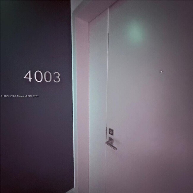 Foto del edificio - 55 SW 9th St