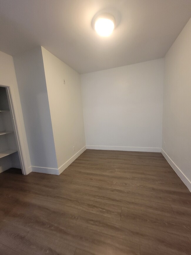 Photo du bâtiment - 1-9341 Nowell St