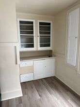 Building Photo - 105 Ave B