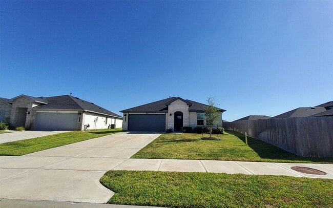Building Photo - 31731 Hallington Hl Ln