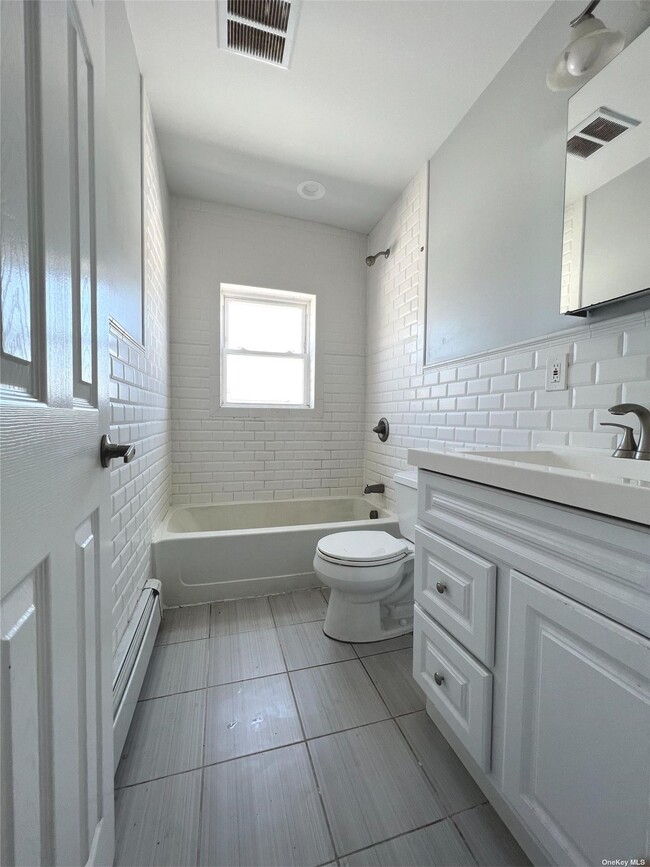 Building Photo - 60 Wisconsin St