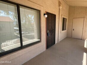 Building Photo - 1440 N Idaho Rd