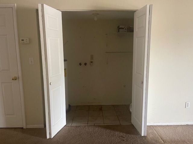 Foto del edificio - 313 Dirksen Dr