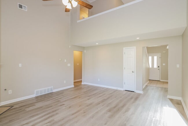 Building Photo - 1424 Radley Cove