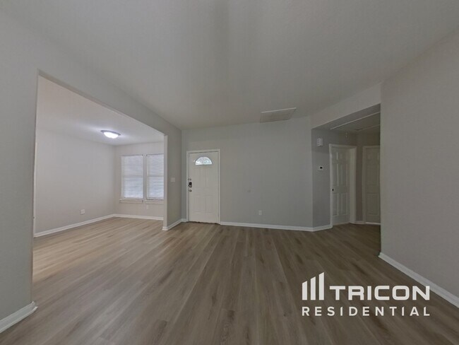 Foto del edificio - 10457 Royal Andrews Dr