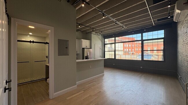 Building Photo - 199 Market St