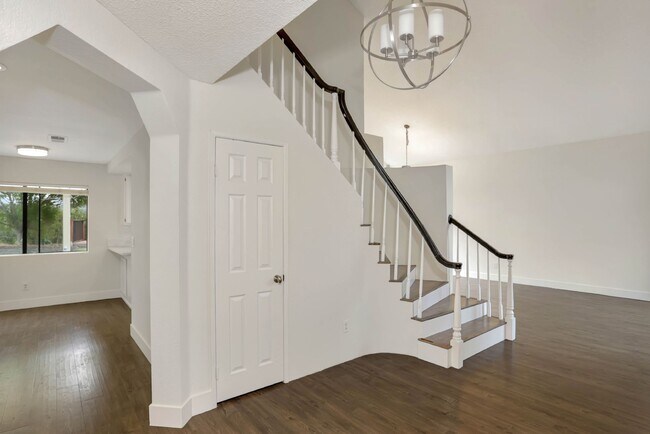 Building Photo - 4 Bed | 3 Bath | 1,979 Sq. Ft. | Stunning ...