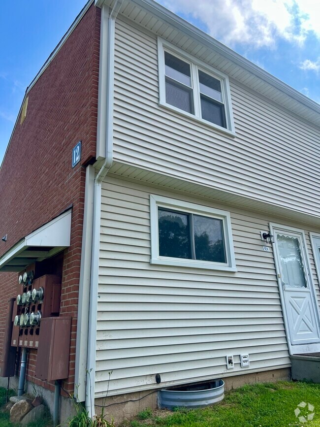 Building Photo - 1081 New Haven Rd