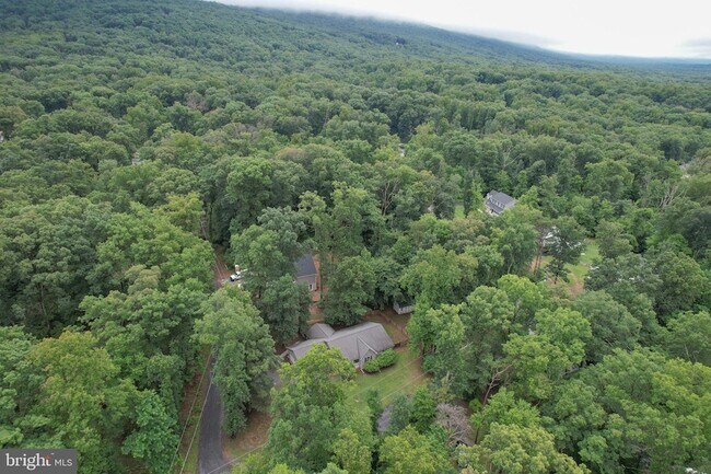 Foto del edificio - 309 Old Shady Grove Ln