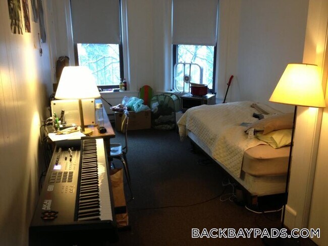 Foto del edificio - 248 Newbury St