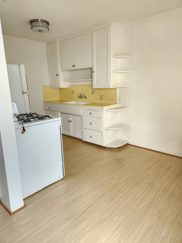 Foto del edificio - 1093 S Orange Dr