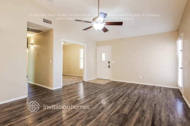 Foto del edificio - 12537 W Cambridge Ave