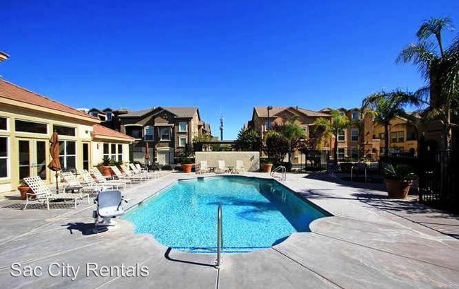 Building Photo - 5562 Tares Cir