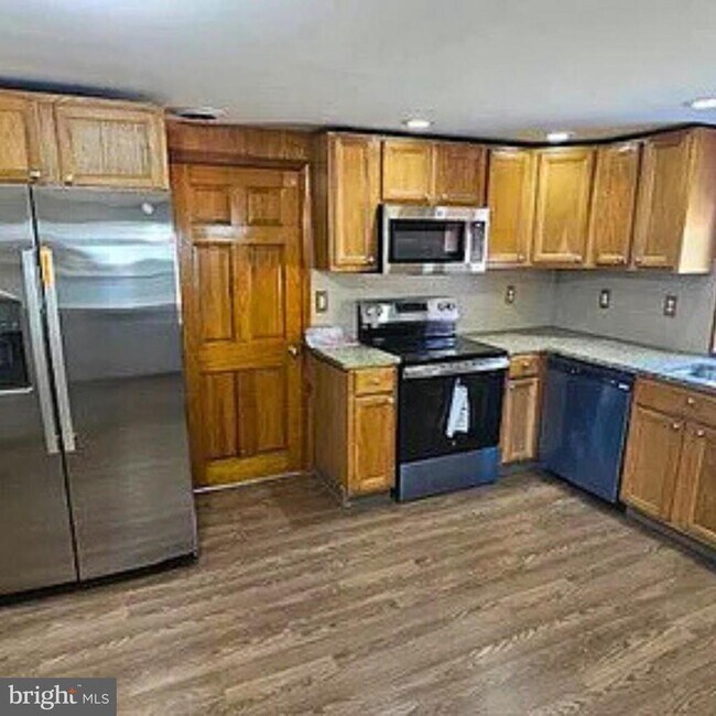 Foto del edificio - 94 Buttonwood Ave