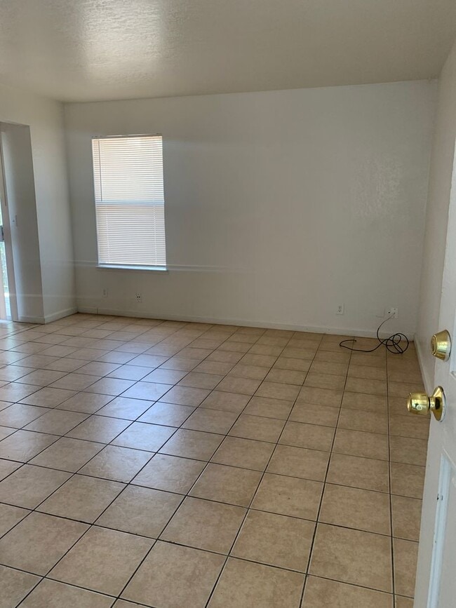 Building Photo - 2622 Plantation Pl
