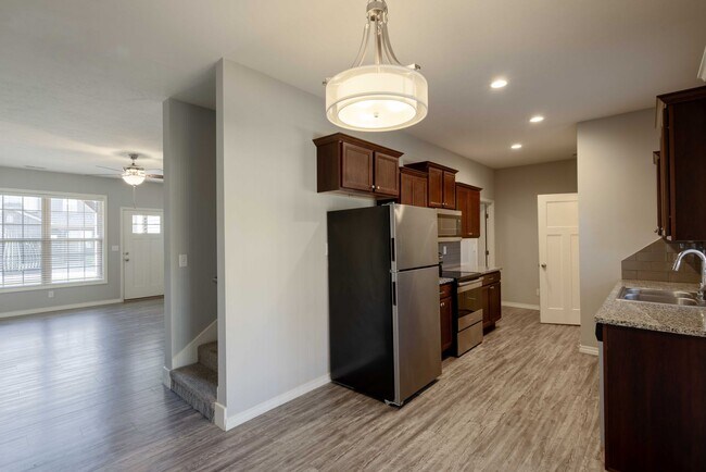 Foto del edificio - NEW LUXURY 3 BED 2.5 BATH TOWNHOUSE!!!