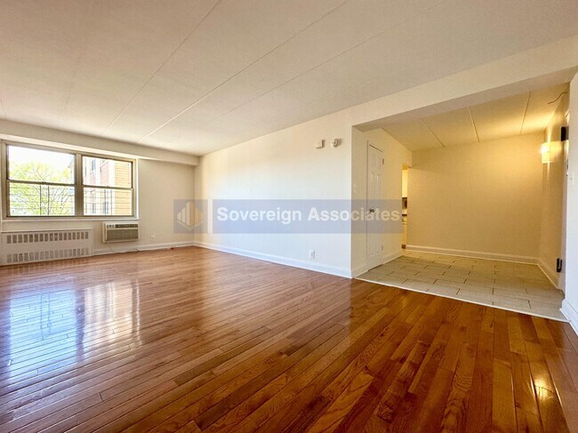 Foto del edificio - 111 North Third Ave