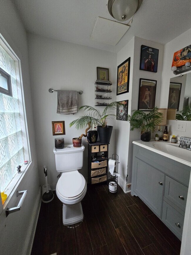 Foto del edificio - 4 Bedroom 1.5 Bath Single Family Home for ...