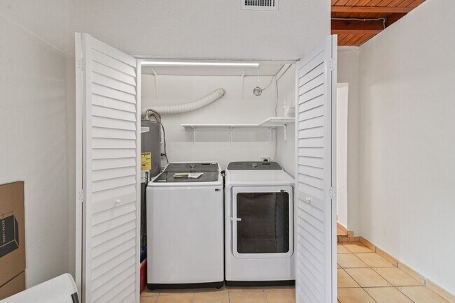 Foto del edificio - 210 E 61st St