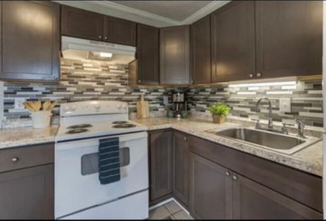 Building Photo - 4173 Richmond Hwy N